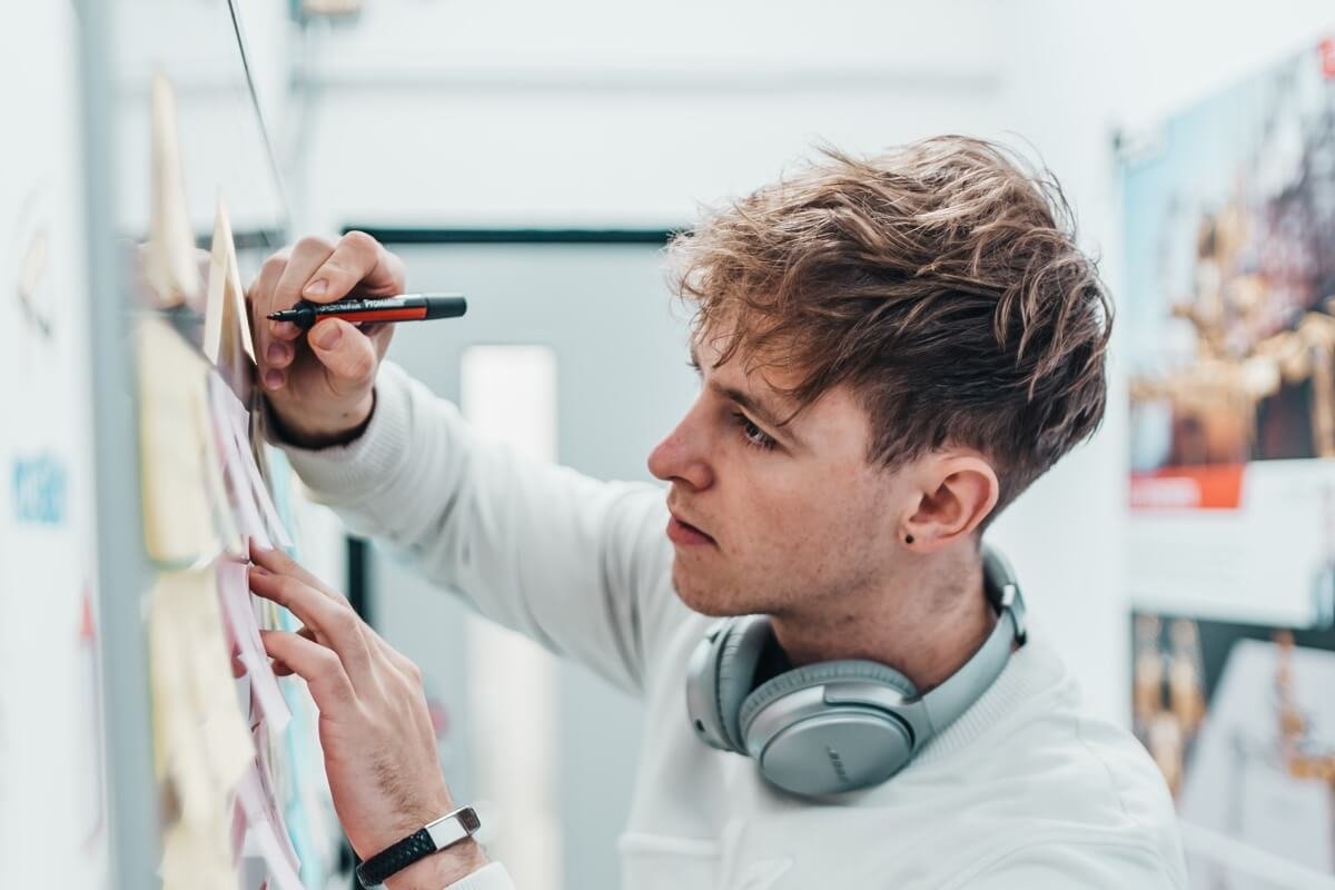 Mechanical Engineering and Electrical Engineering Explained Hunar Academy